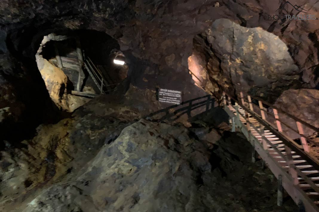 langer Stollen im Bergwerk