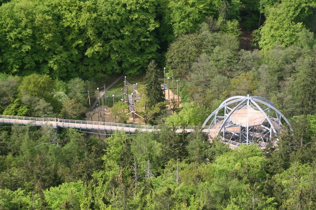 Der Baumwipfelpfad Harz aus der Luft fotografiert