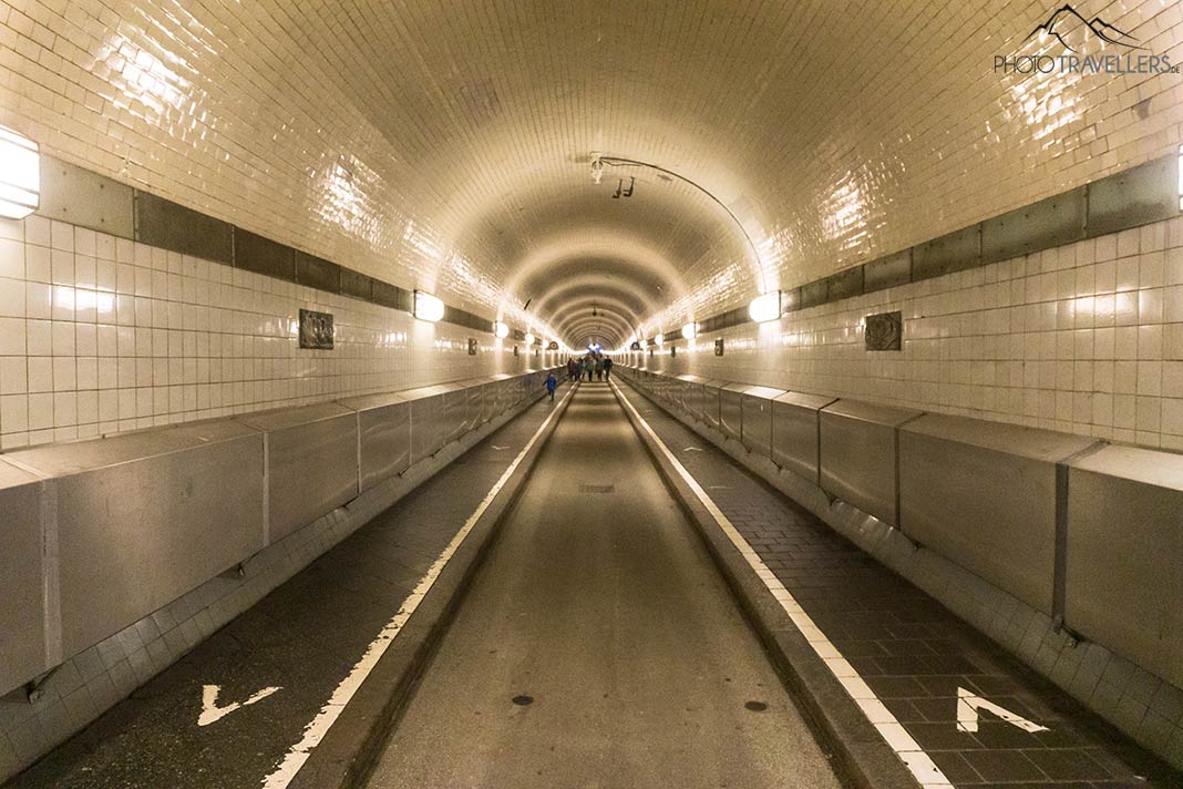 Blick in den alten Elbtunnel