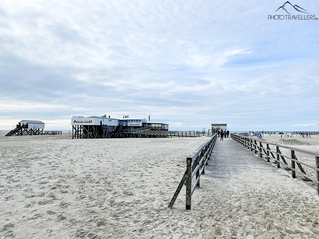 Die Arche Noah am Strand von Sankt Peter-Ording