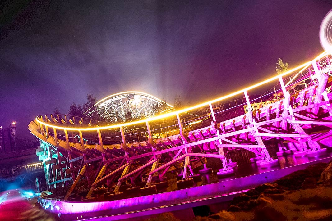 Fahrgeschäft El Toro im Freizeitpark Plohn in Sachsen