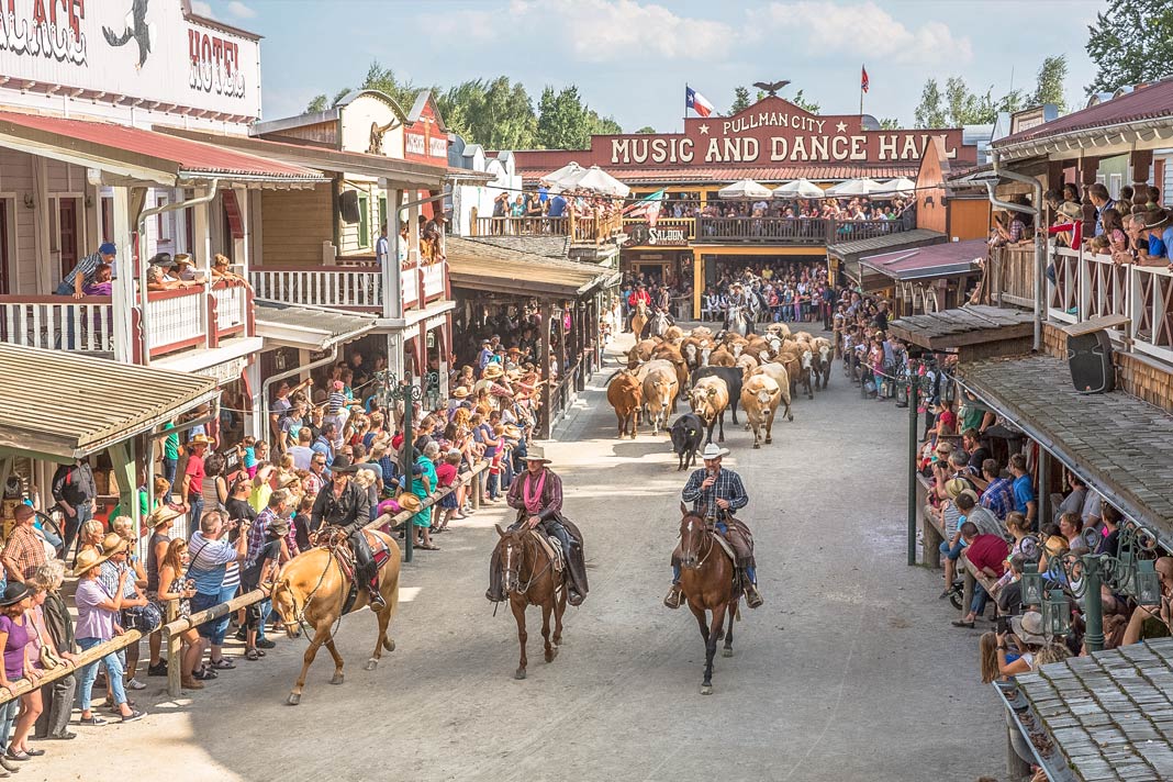 Blick auf die Westernstadt Pullman City im Bayerischen Wald